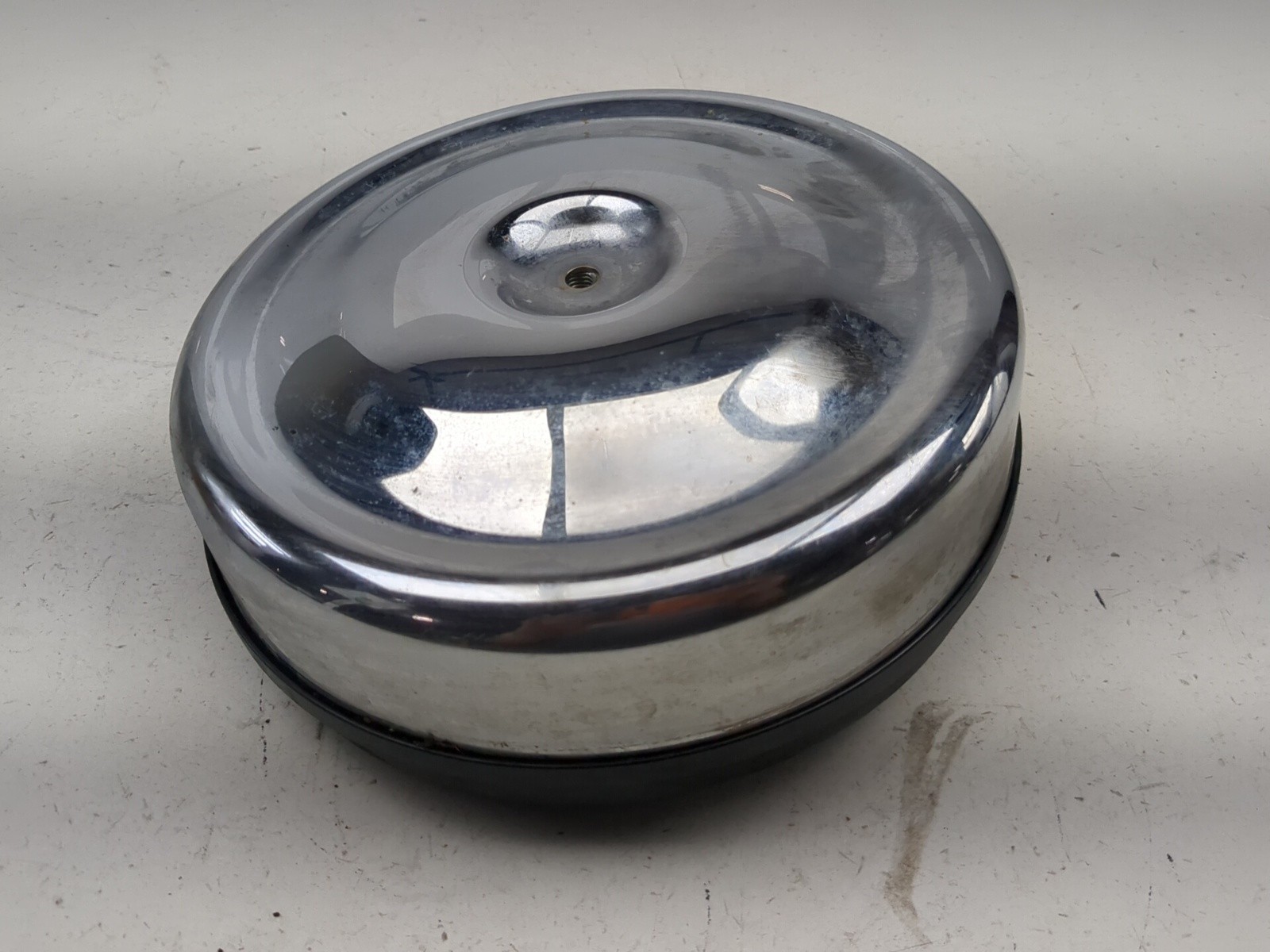 03-08 Kawasaki VN1600 Vulcan Classic Left Air Cleaner Cover Assembly 11011-1631