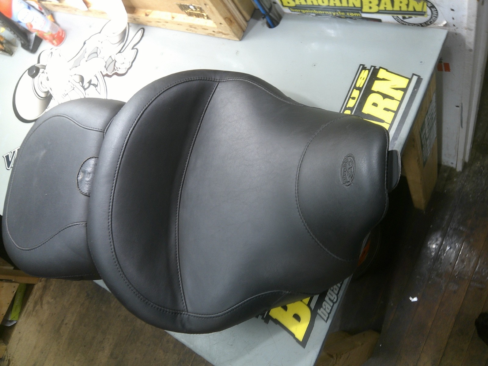 Mustang – 79556 – Super Touring One-Piece Vintage Seat withOUT Driver Backrest