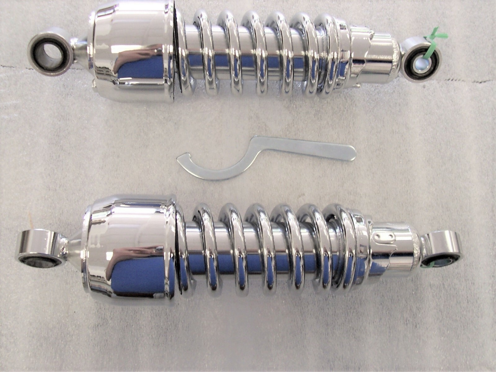 Honda VT1100 Shadow Ace Spirit Sabre Chrome Heavy Duty 10.5″ Short Bobber Shocks