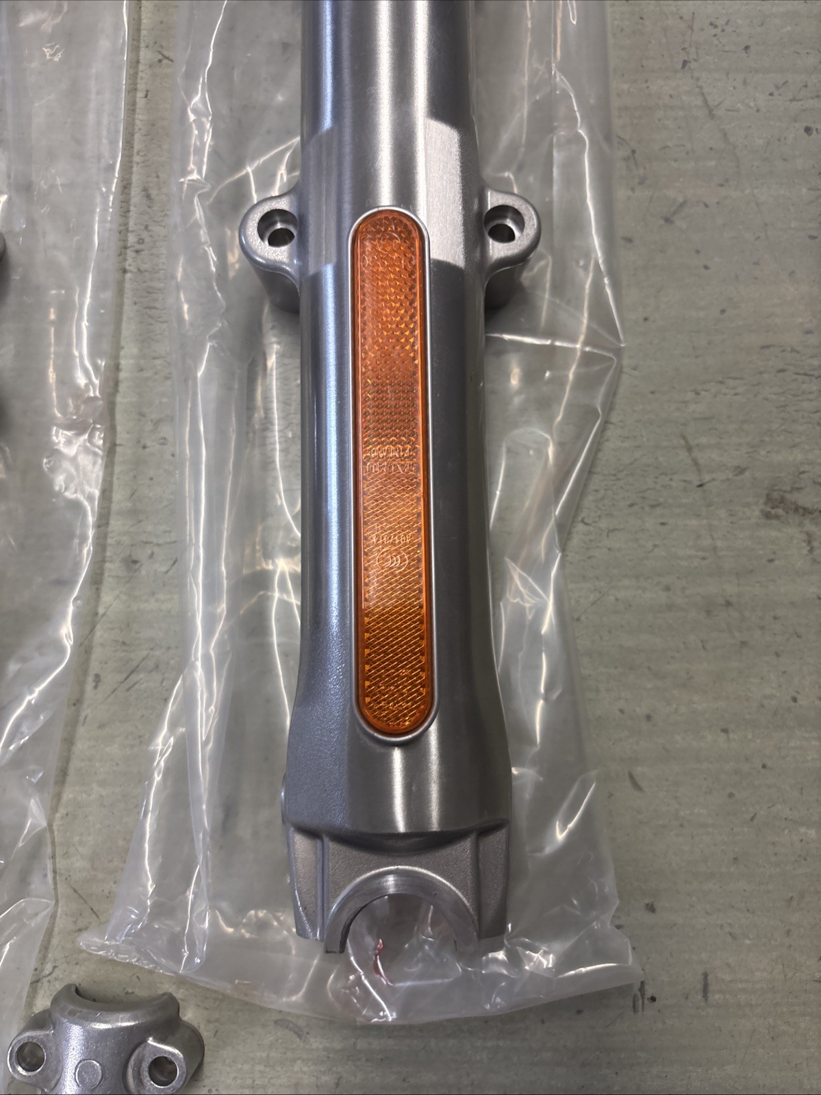 Harley 2007-17 Fat Boy & Softail OEM Fork Lower Legs 45915-08A /45916-07A