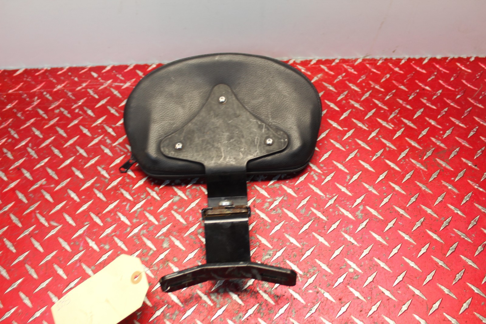 2019 HARLEY DAVIDSON ELECTRA GLIDE DRIVER REMOVABLE BACK REST & BRACKET EG135