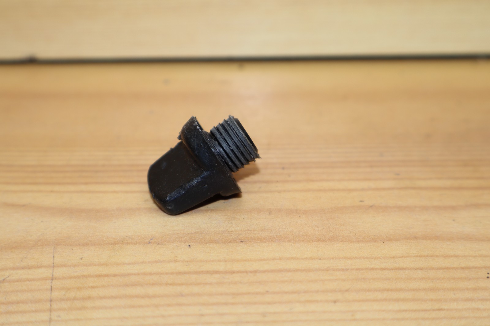 1976-1992 Yamaha YZ125 YZ 125 OEM Oil Fill Filler Cap Plug Lid 1G8-15362-00-00