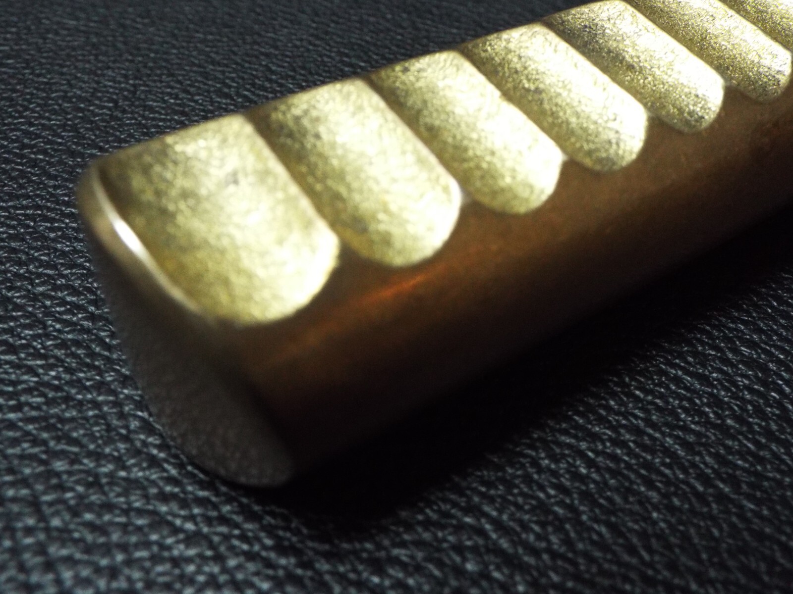 Scalloped Style Brass Foot Pegs w/ Shift Peg for Harley Davidson