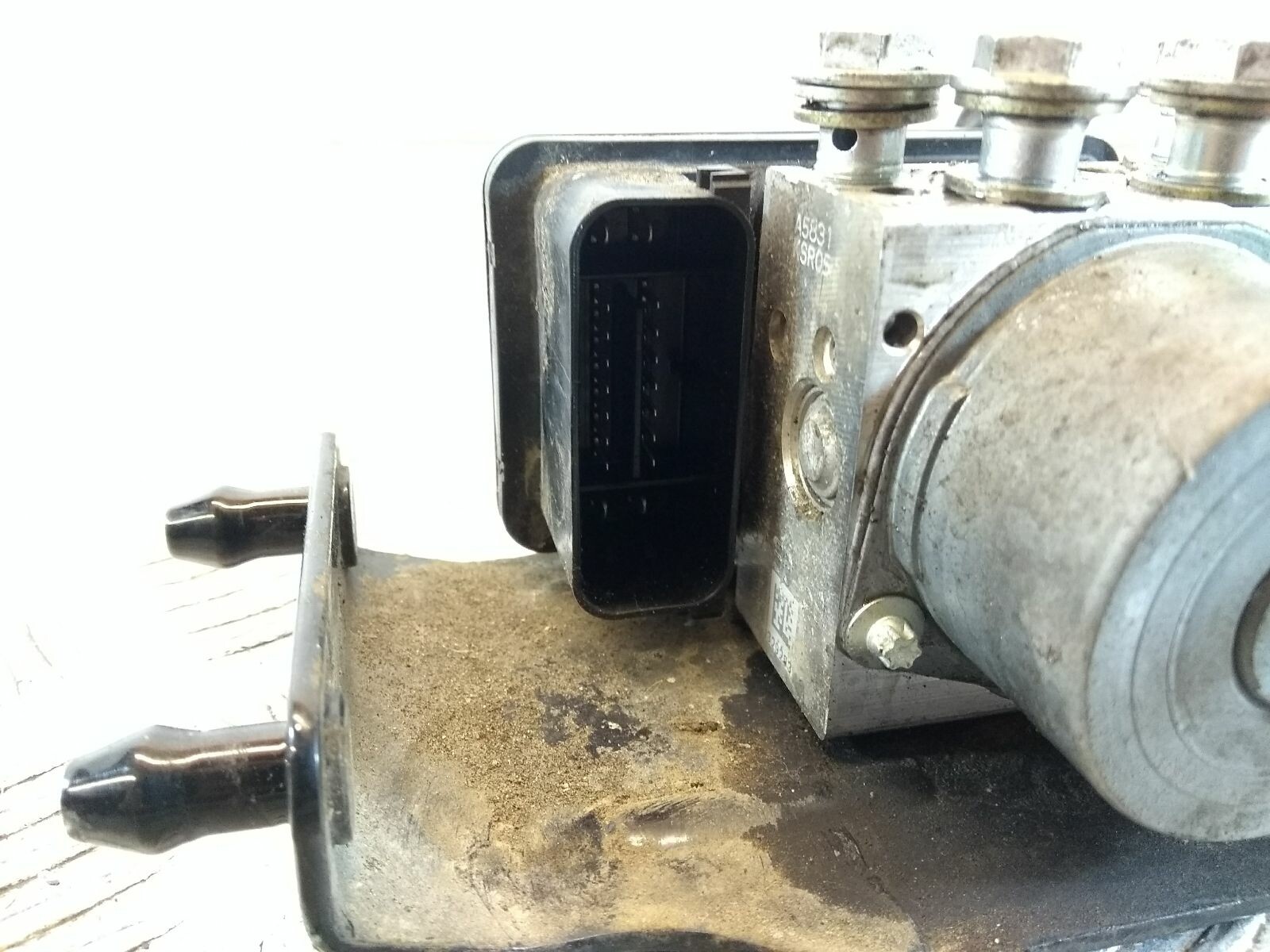 2016 HARLEY DAVIDSON XL 883 N IRON 16 ABS Pump