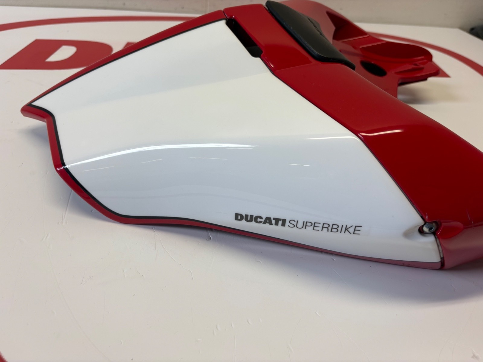 Ducati 749 999 999R OEM Monoposto Tail Cowl Seat Fairing Red / white 48310371AA