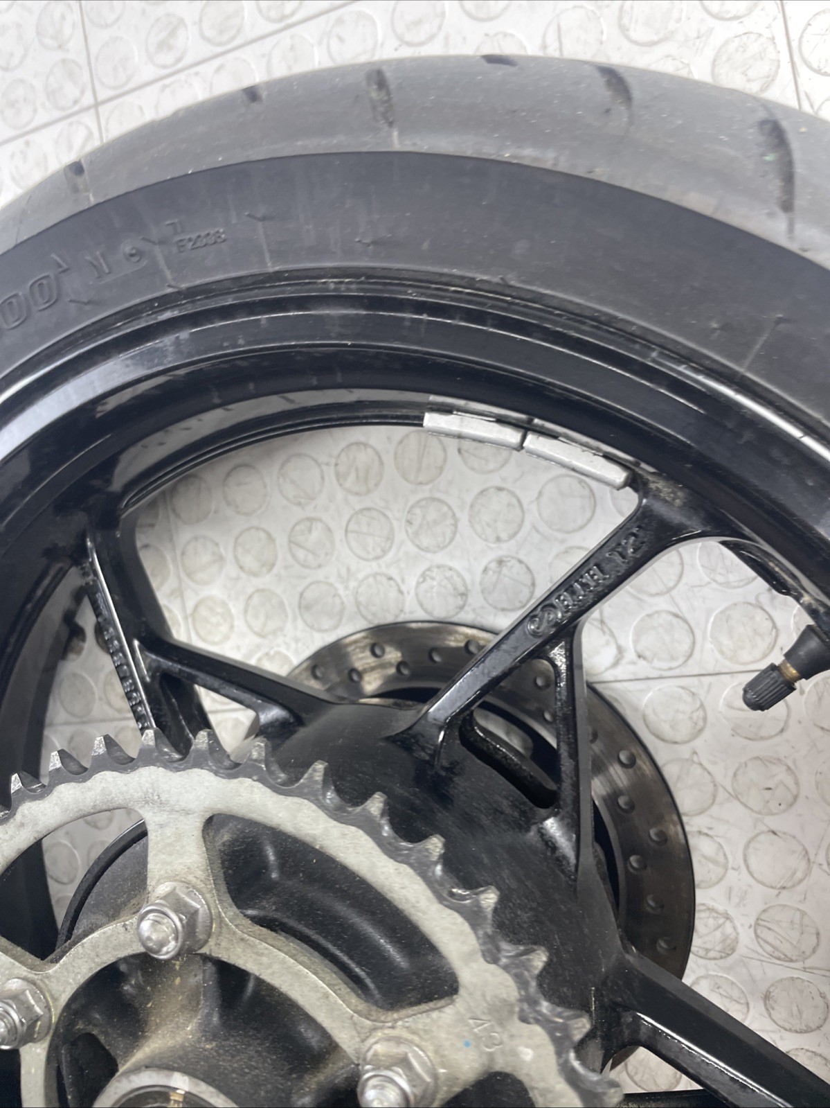 2024 24 23-26 Kawasaki Ninja EX400 Zx4R Rear Back Wheel Rim Straight 17×4.00 OEM
