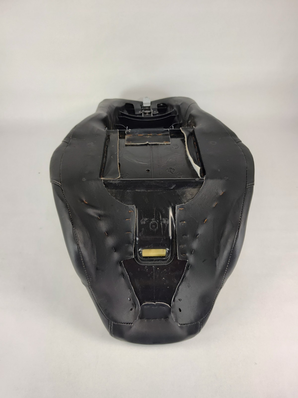 OEM 24688 Genuine Harley-Davidson Touring Stock Motorcycle Seat