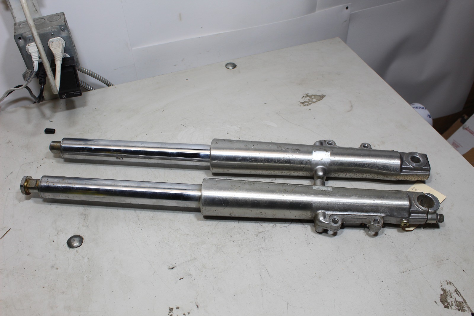 00-06 Harley Touring OEM Front Fork Leg Set Pair Straight No Oil