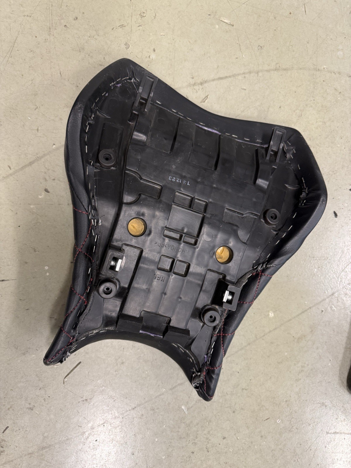 2012 – 16 Honda CBR1000RR Front Seat