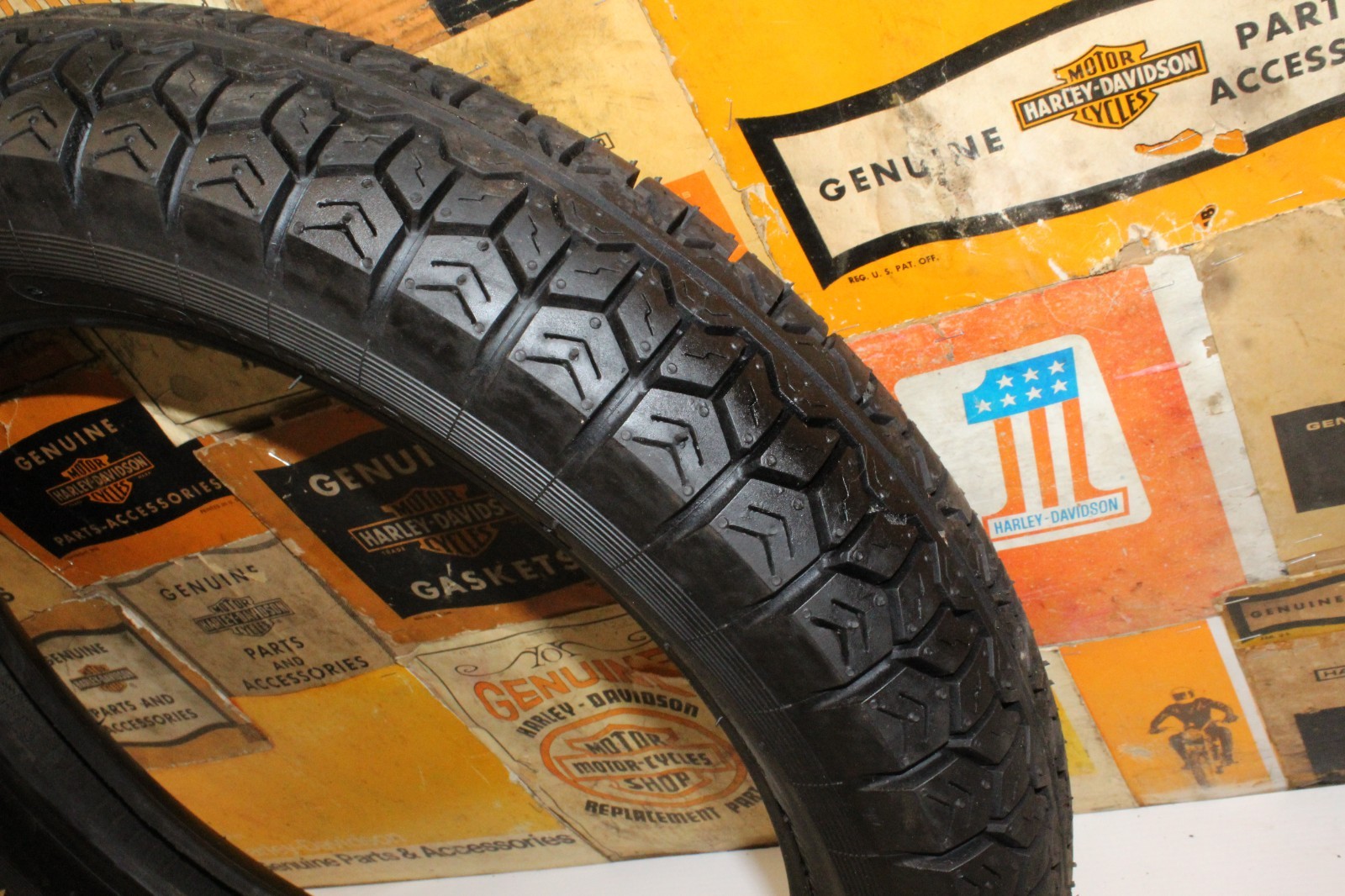 Motorcycle Tire 18” x 4” Harley Knucklehead Flathead Panhead XLH XLCH FX Nylon