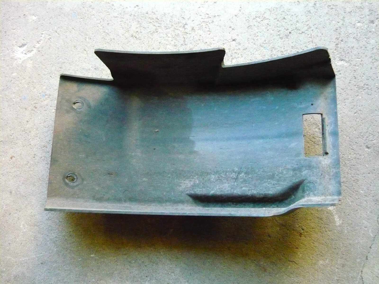 00 – 11 Harley Davidson Softail Heritage Deuce Rear Fender Splash Guard 60363-00