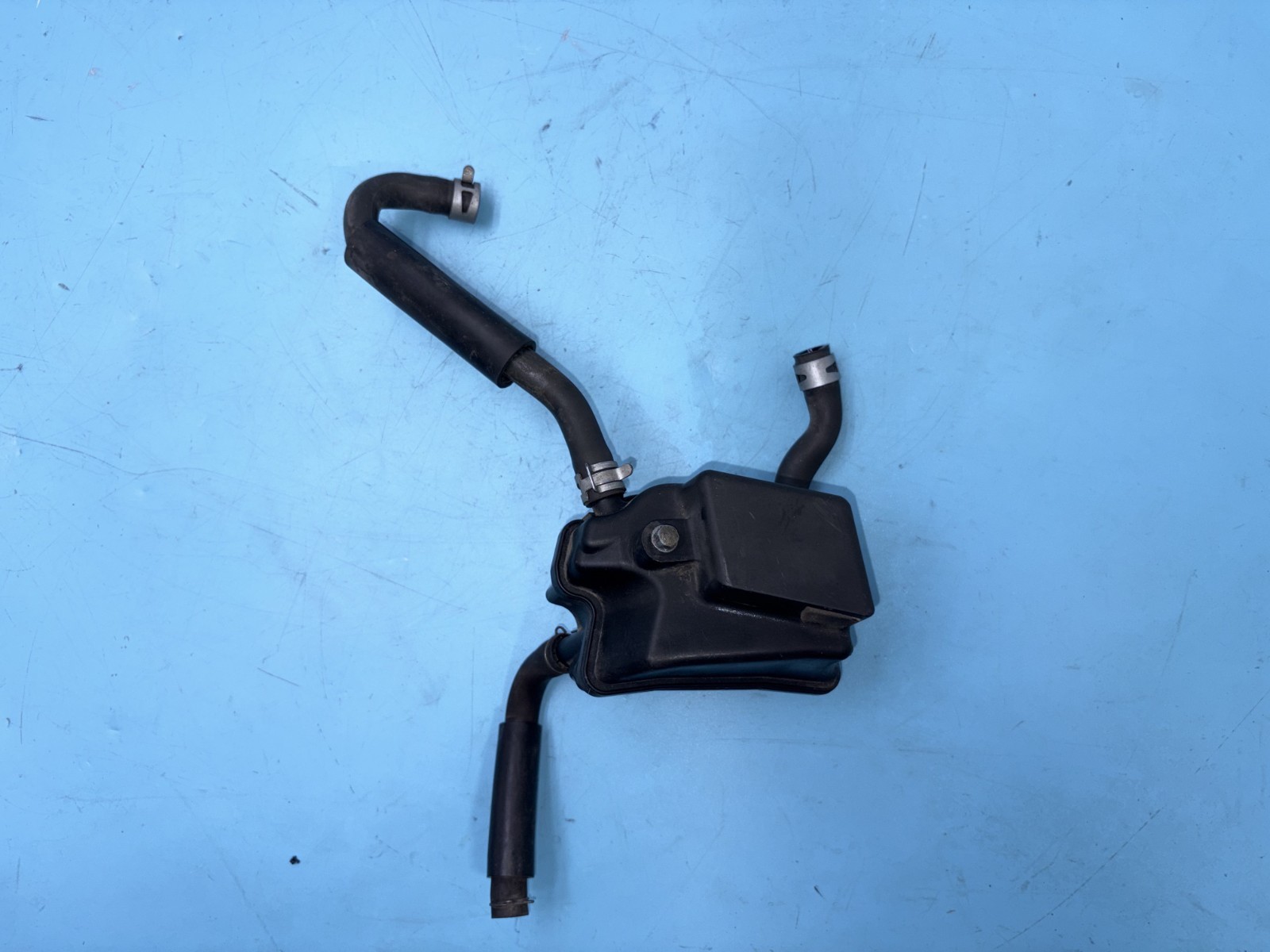 2003 03-04 Kawasaki KLX400SR Breather Separator