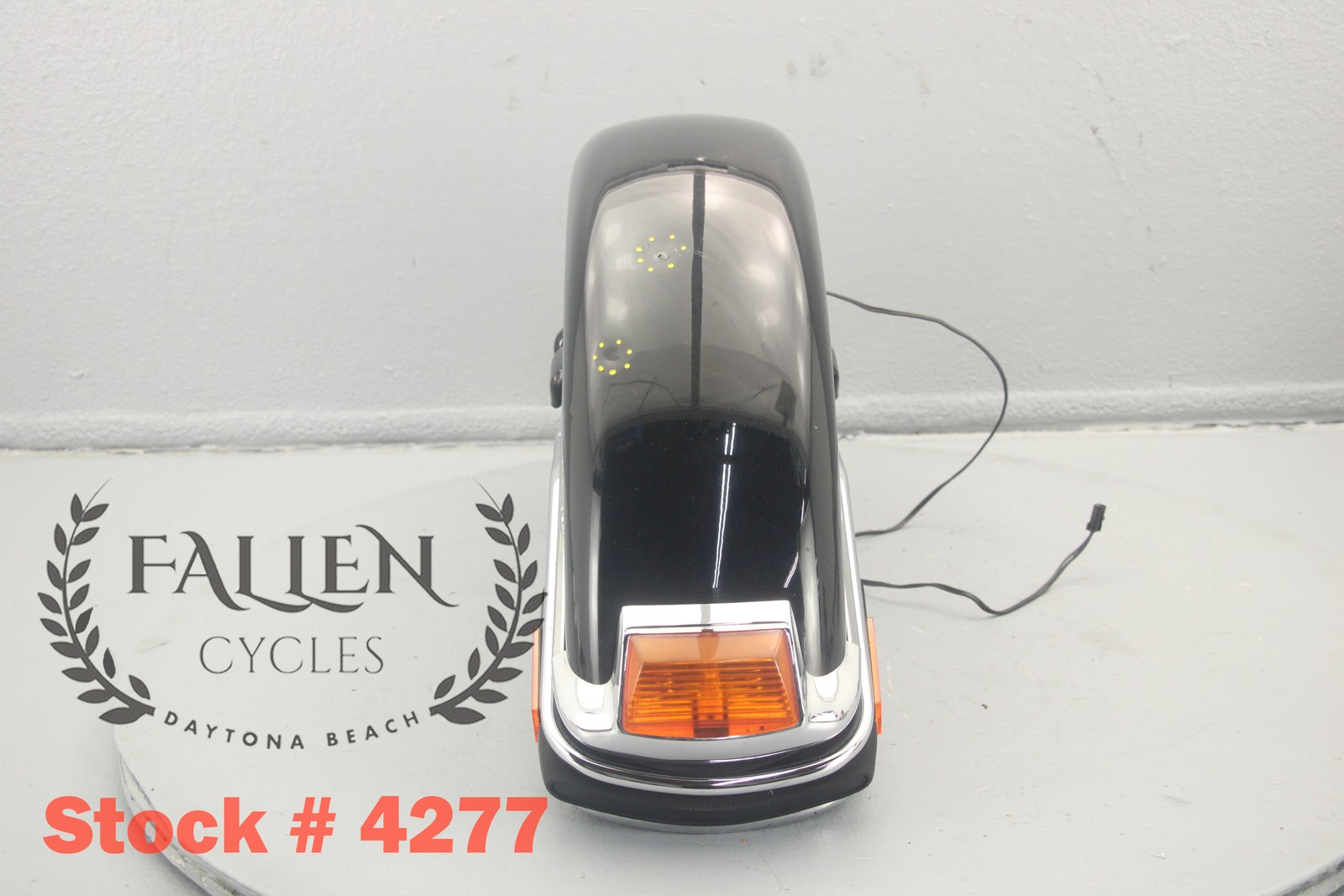 2008 Harley Electra Glide Front Fender Assembly VIVID BLACK SILVER STRIPES #4277