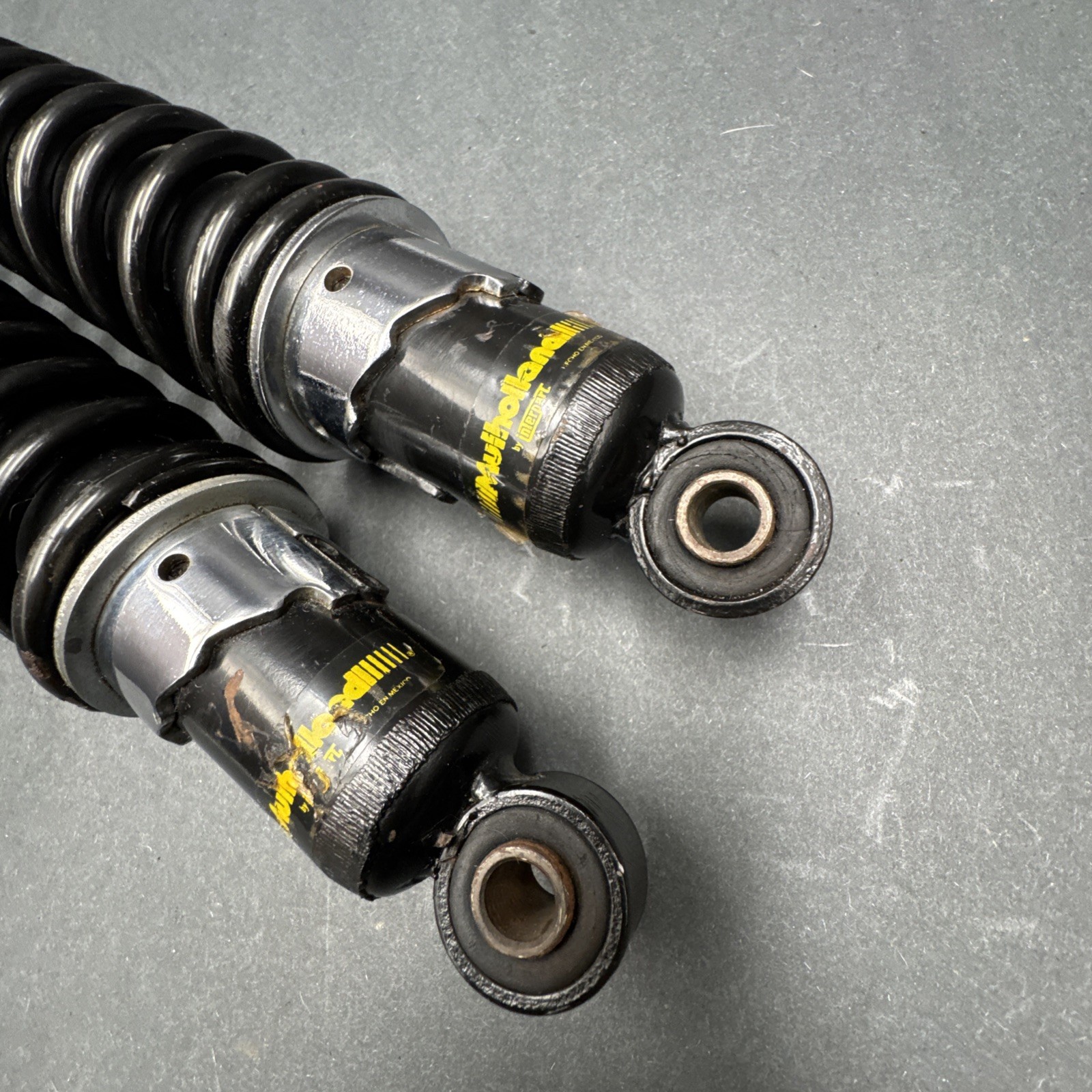 Kawasaki 1973-80 Z1 KZ 900 1000 Z1R KZ1000 A B Pair Mulholland Suspension Shocks