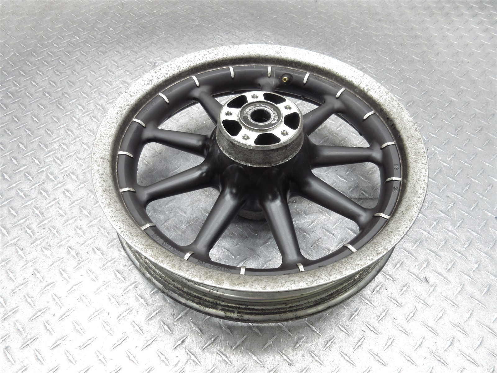 2008 08 Harley FLHTCUI Electra Glide Ultra Classic OEM Front Wheel Rim Vid 16×3