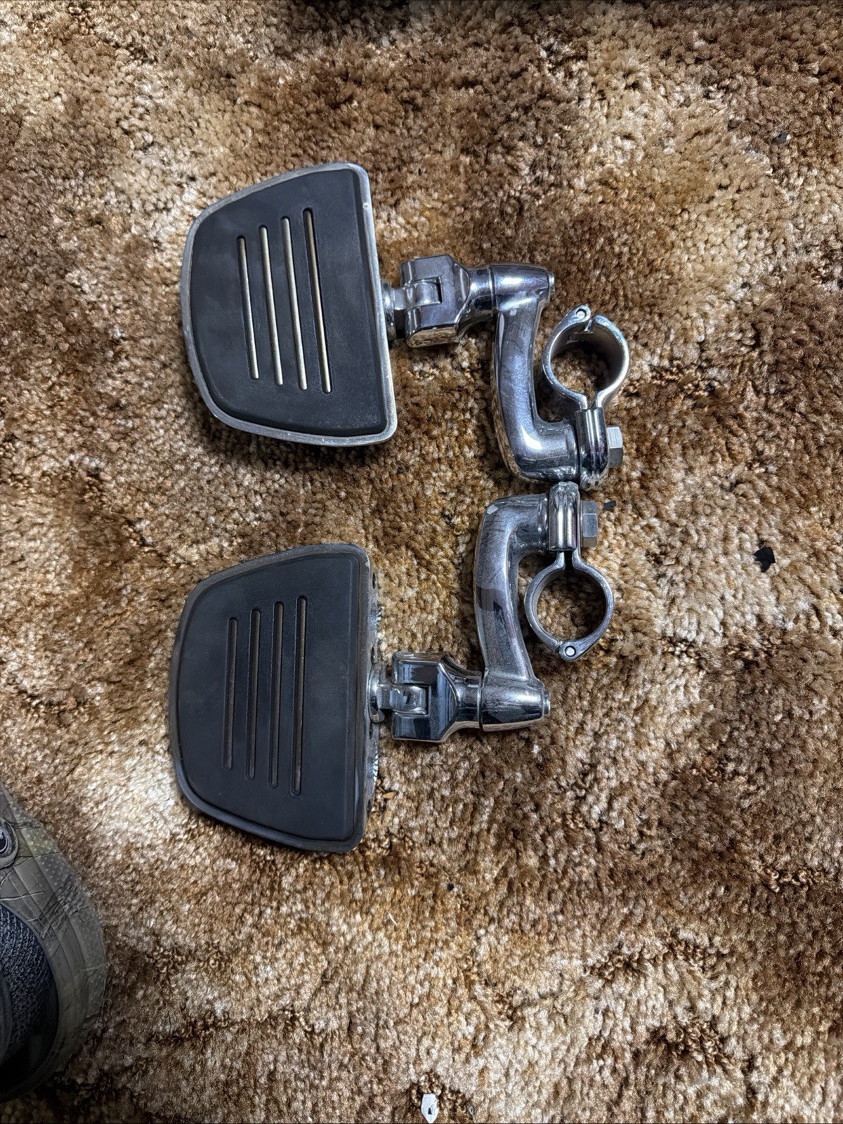 KURYAKYN PREMIUM MINI FOOTBOARDS + 360 DEGREE ADJUSTABLE HIGHWAY PEG MOUNT KIT
