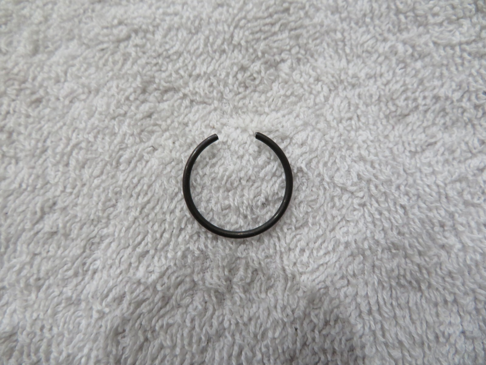 Honda New CRF250R CRF250X 2004-2017 16mm Wrist Pin Circlip 13115-KM7-700