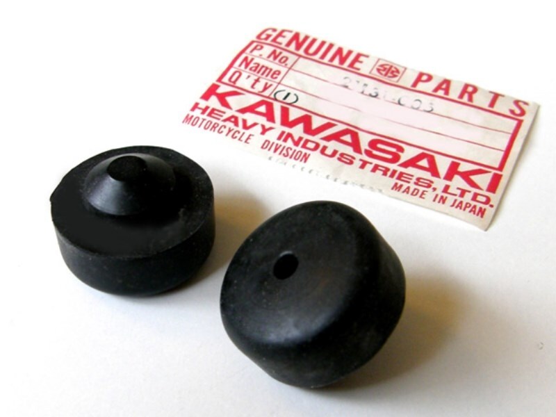 Kawasaki Rear Fender Rubber Cushions Damper NOS oem z1 kz1000 kz900 kz650 kz400