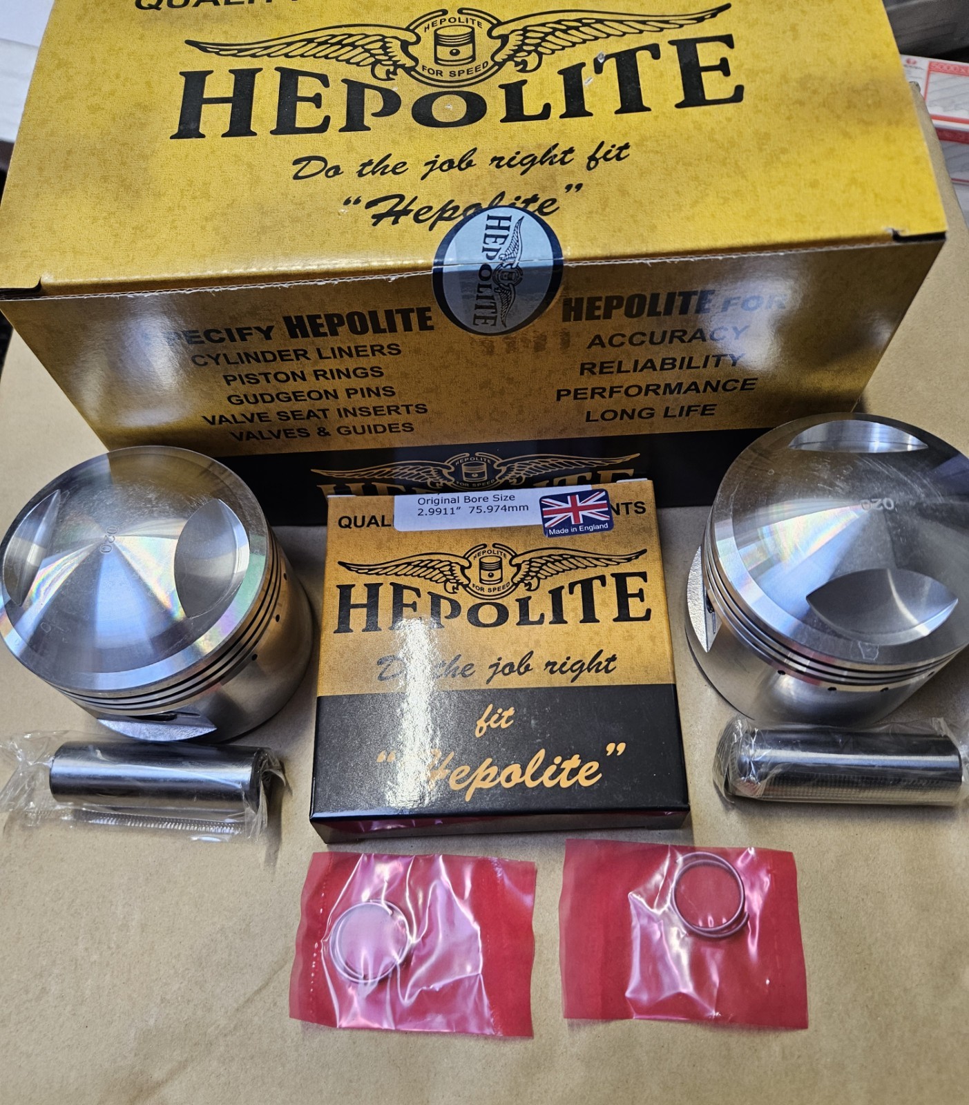 TRIUMPH T140 TR7 750cc HEPOLITE PISTON KIT 19255 +0.040 WITH UK MADE RINGS