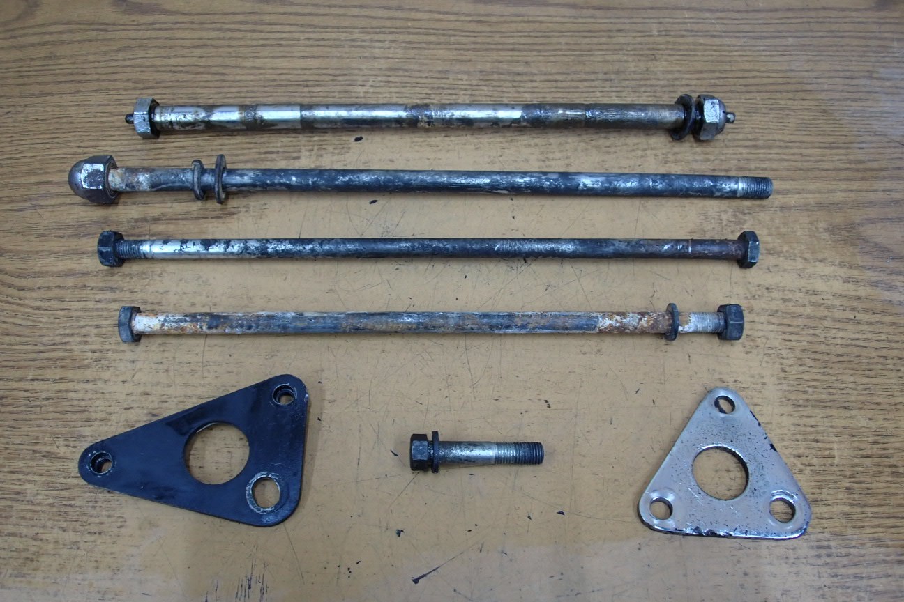 1975 HONDA CB750K5 750 FOUR ENGINE MOTOR MOUNT BOLT HARDWARE 50351-300-040B
