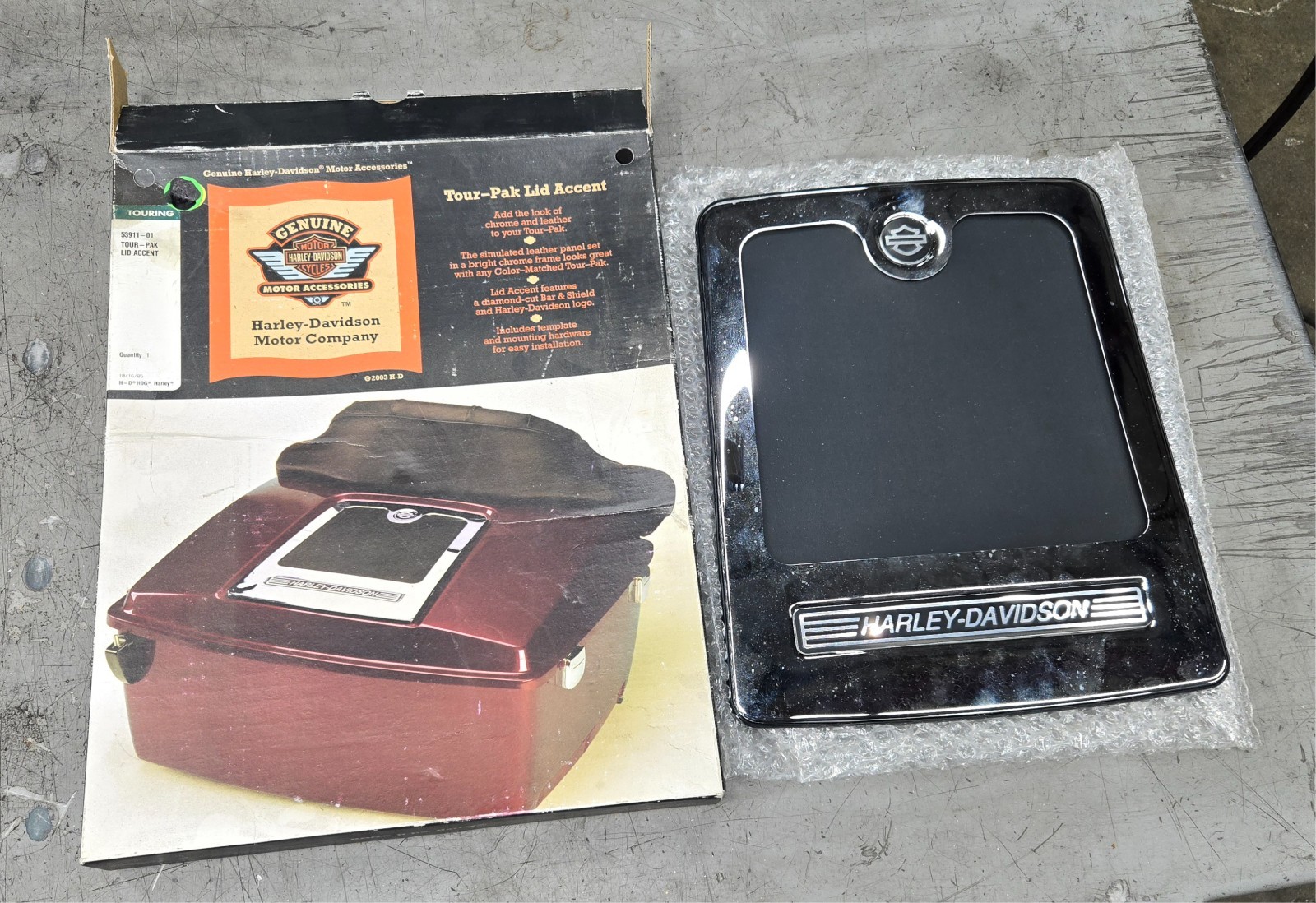 Genuine H-D Tour-Pak Lid Accent PN# 53911-01