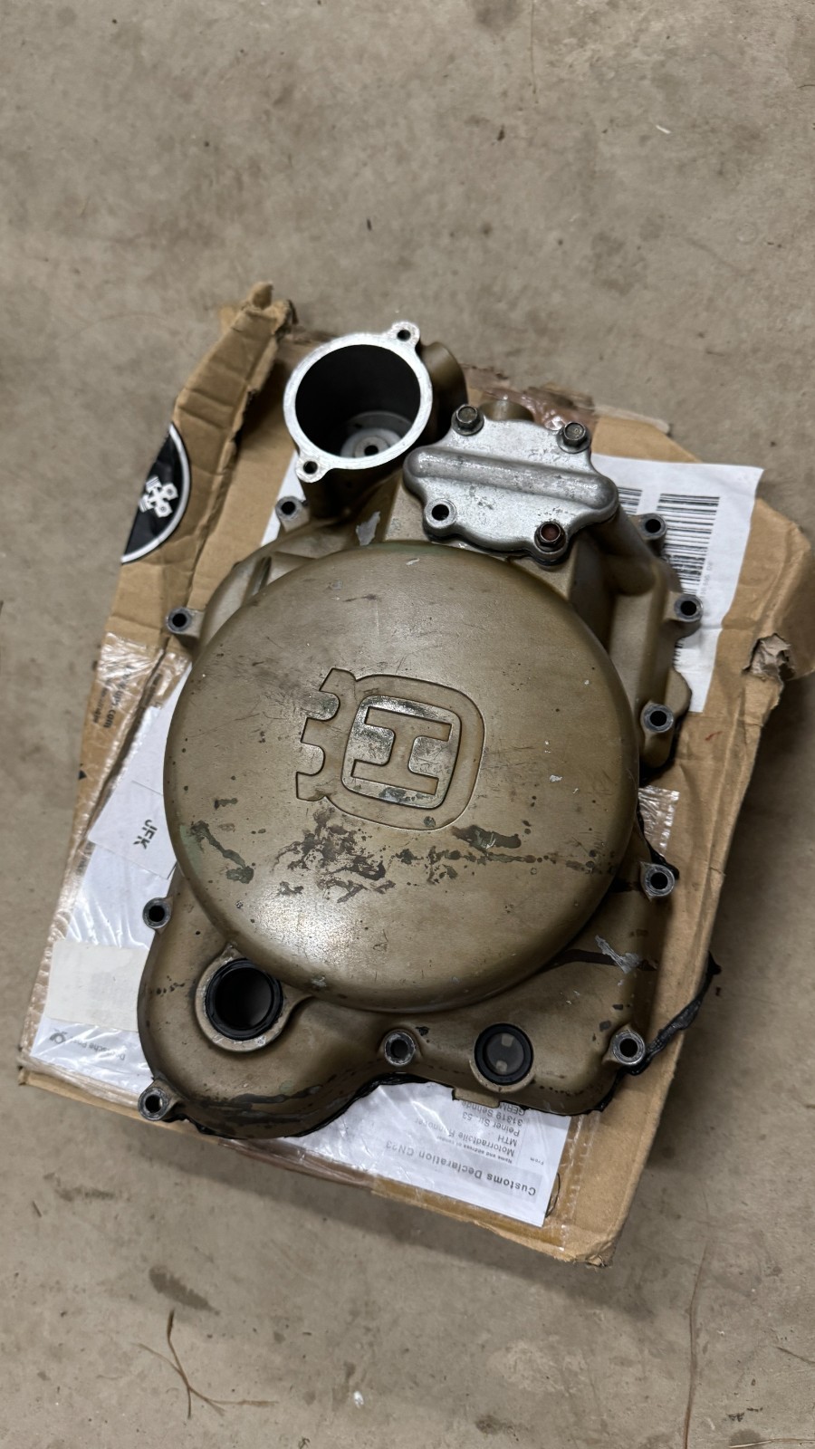 1998-2005 Husqvarna TE TC SM 610 410 Engine Side Case Clutch Cover 800092057