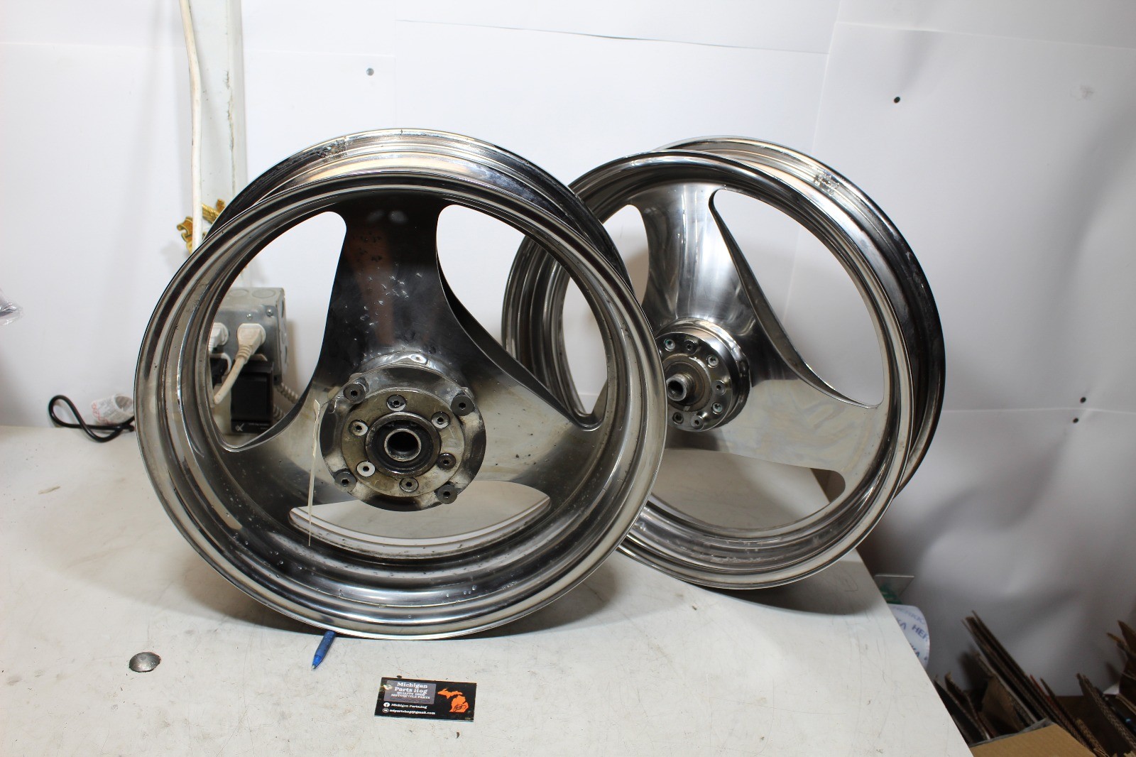 Buell X1 S1 M2 PM Chrome Plated Wheel Set 17×3.5 17×5.5″ Straight Pitting