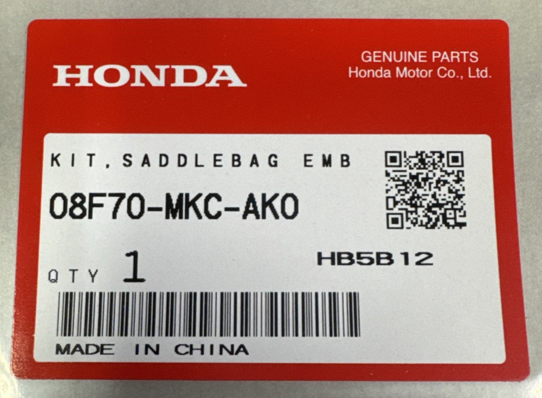 18-25 Honda GL1800 GoldWing 1800 Black Chrome Saddlebag Emblem Set 08F70-MKC-AK0