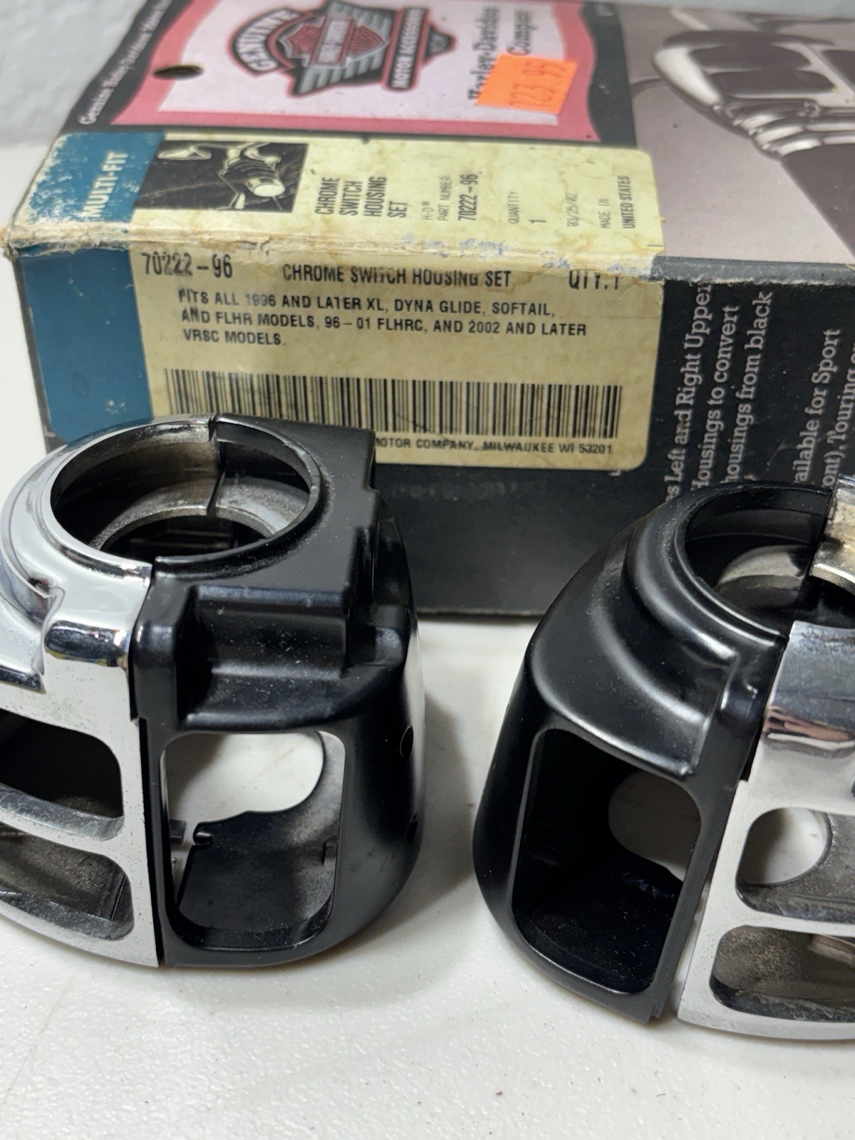 Harley Davidson Chrome And Black Switch Housing 1 Inch With Grips HD Genuine