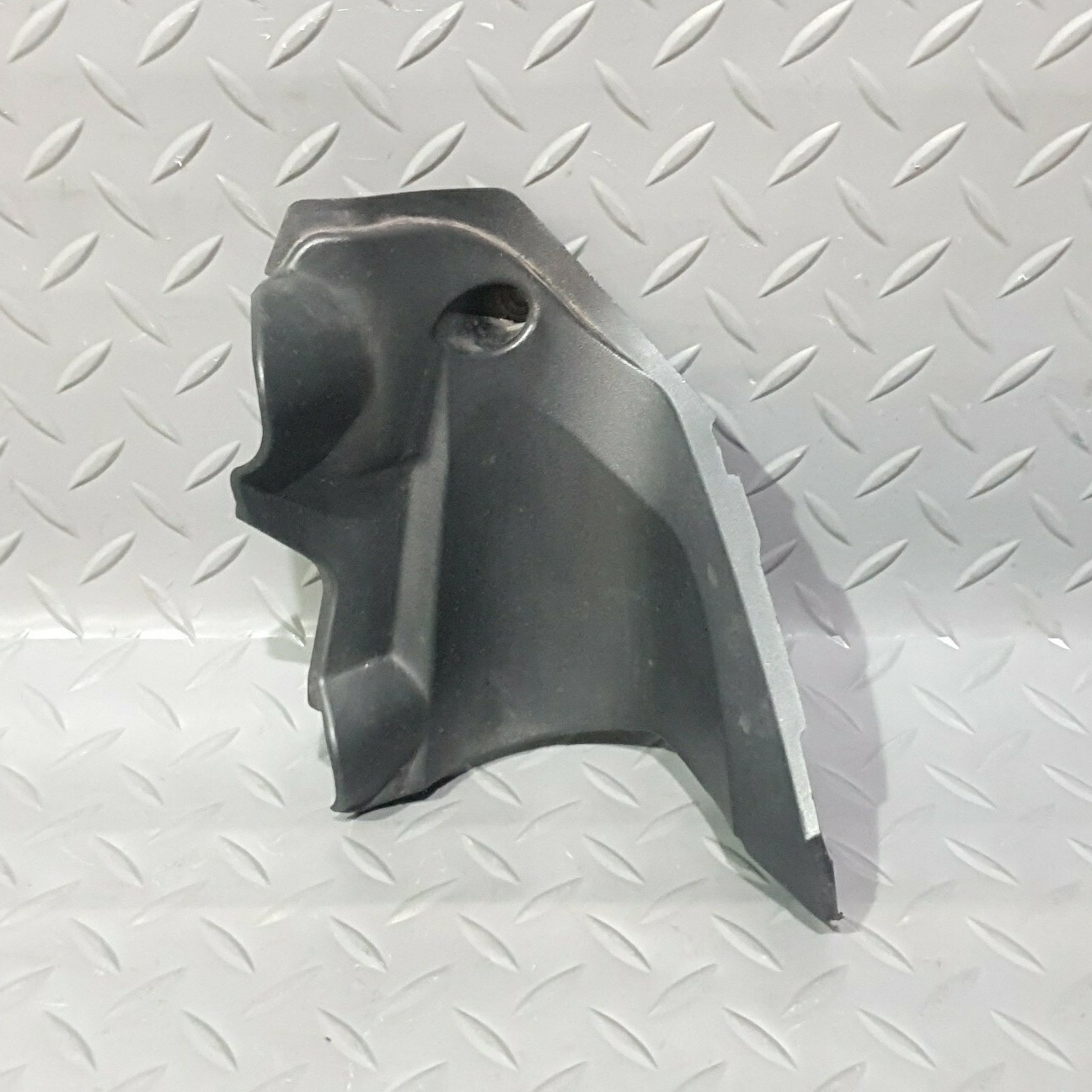 Benelli BN 125 2018-2022 Front Left Fuel Tank Fairing Infill Trim 65574L290000