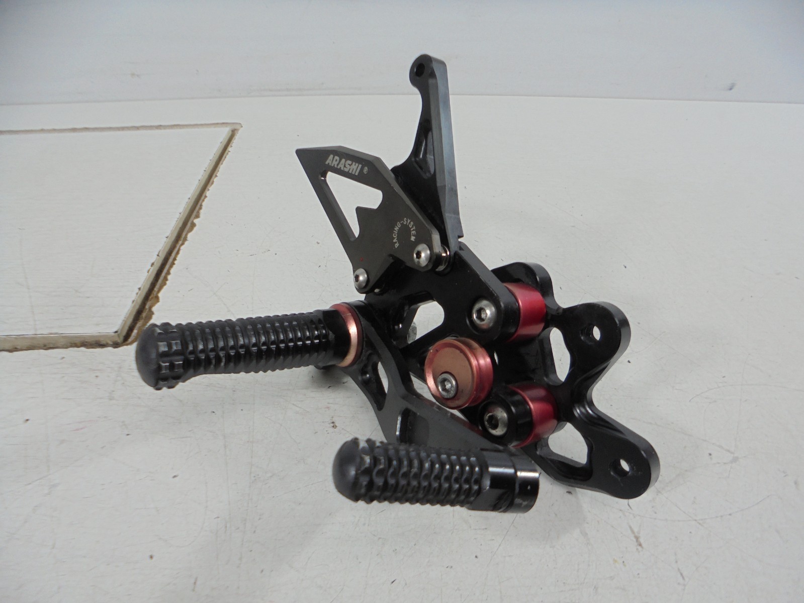 2006 2007 Suzuki GSXR750 GSXR 750 600 ARASHI Driver Footrest Rearset Pegs PARTS