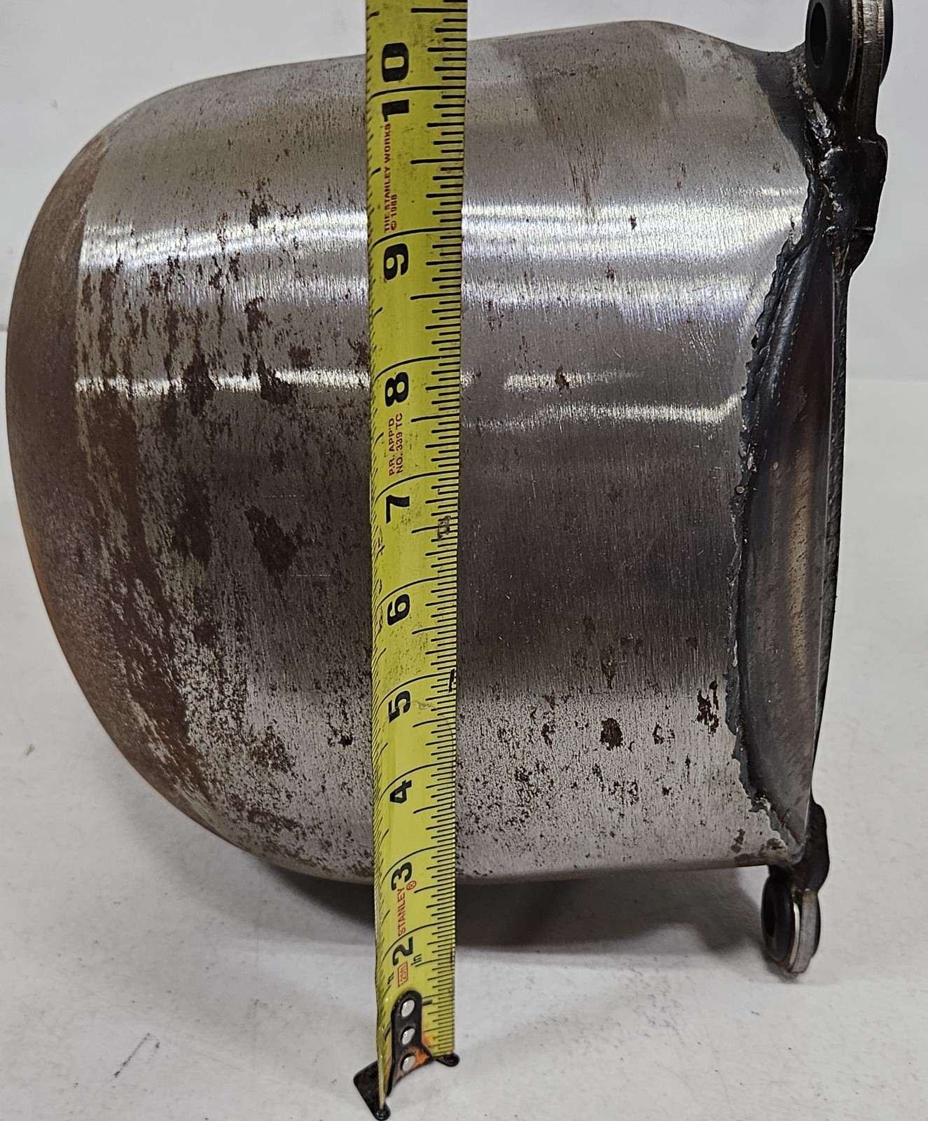 Harley Stretched Gas Tank With Dash Panel – Softail? – 6 Gal – READ DESCRIPTION!