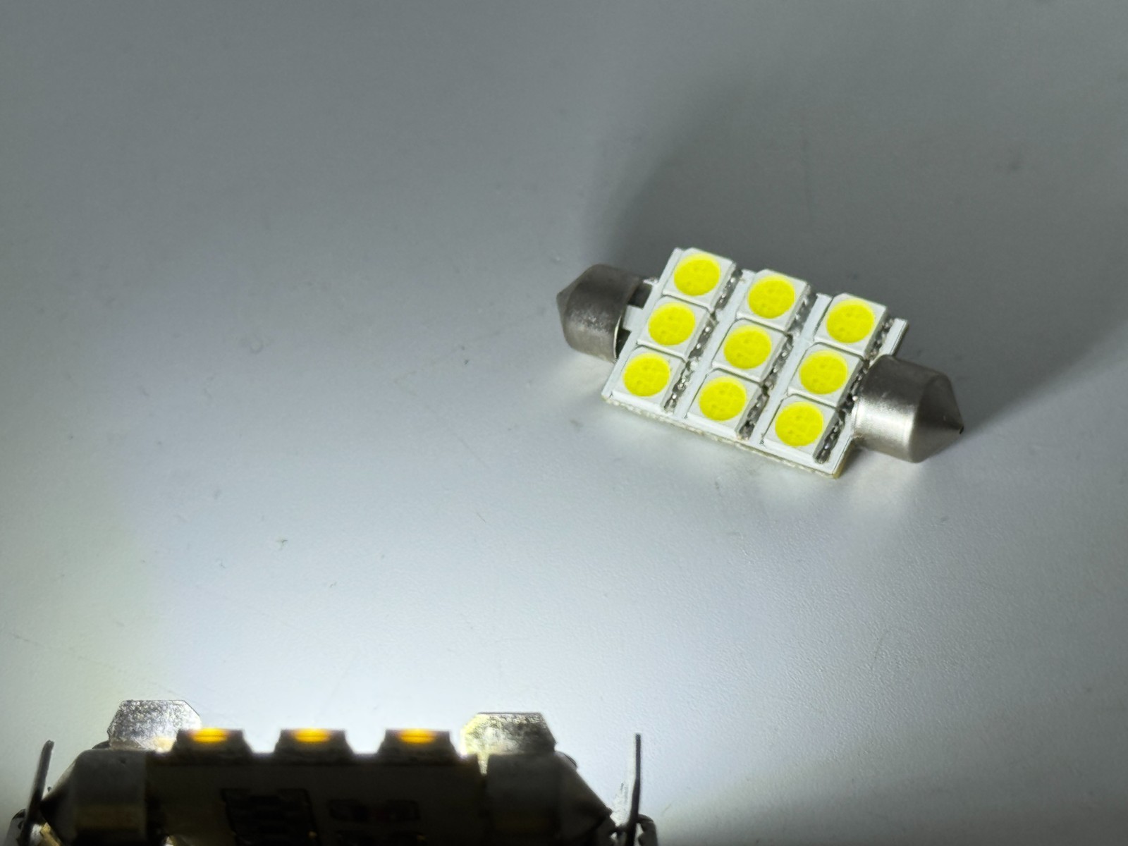Rebaydo 2pcs Festoon 9 SMD 5050 LED Bulb 12 VDC 1 and 3/4 Inches or 41 mm