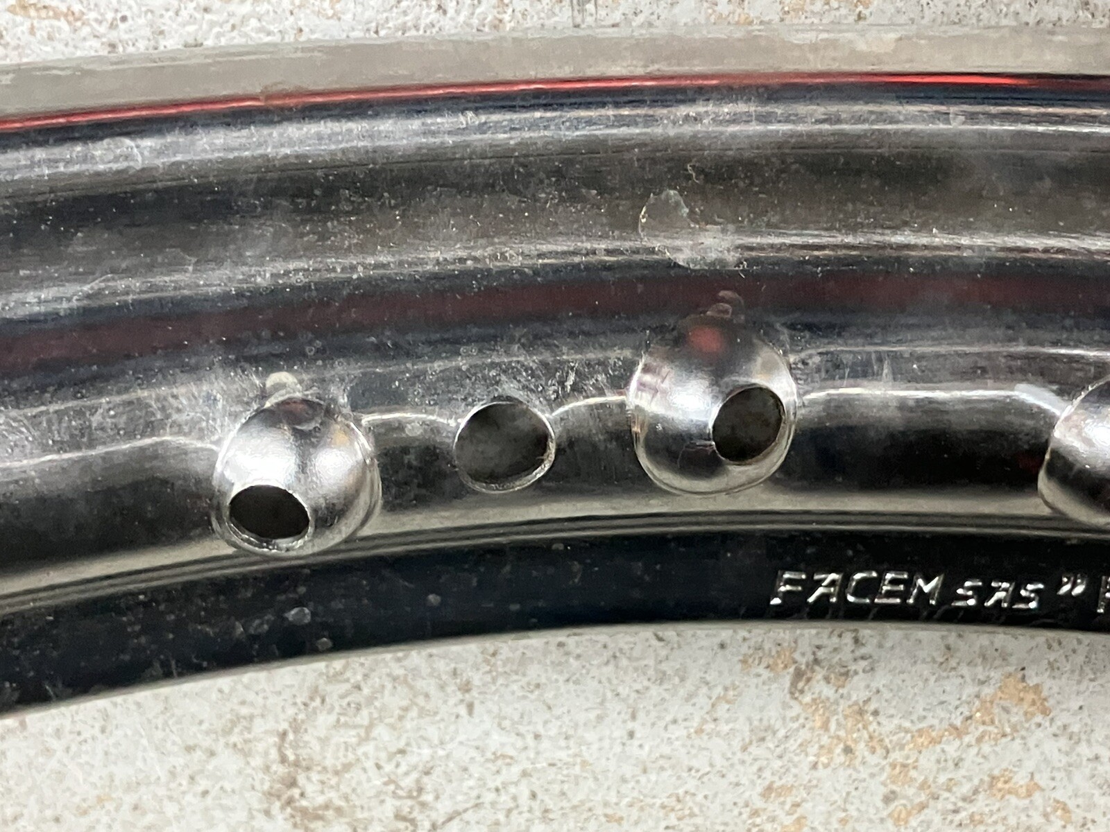 Aermacchi Harley Davidson SX175cc 1974-1978 19″ 1.85 WM2 front rim NOS 43013-78p