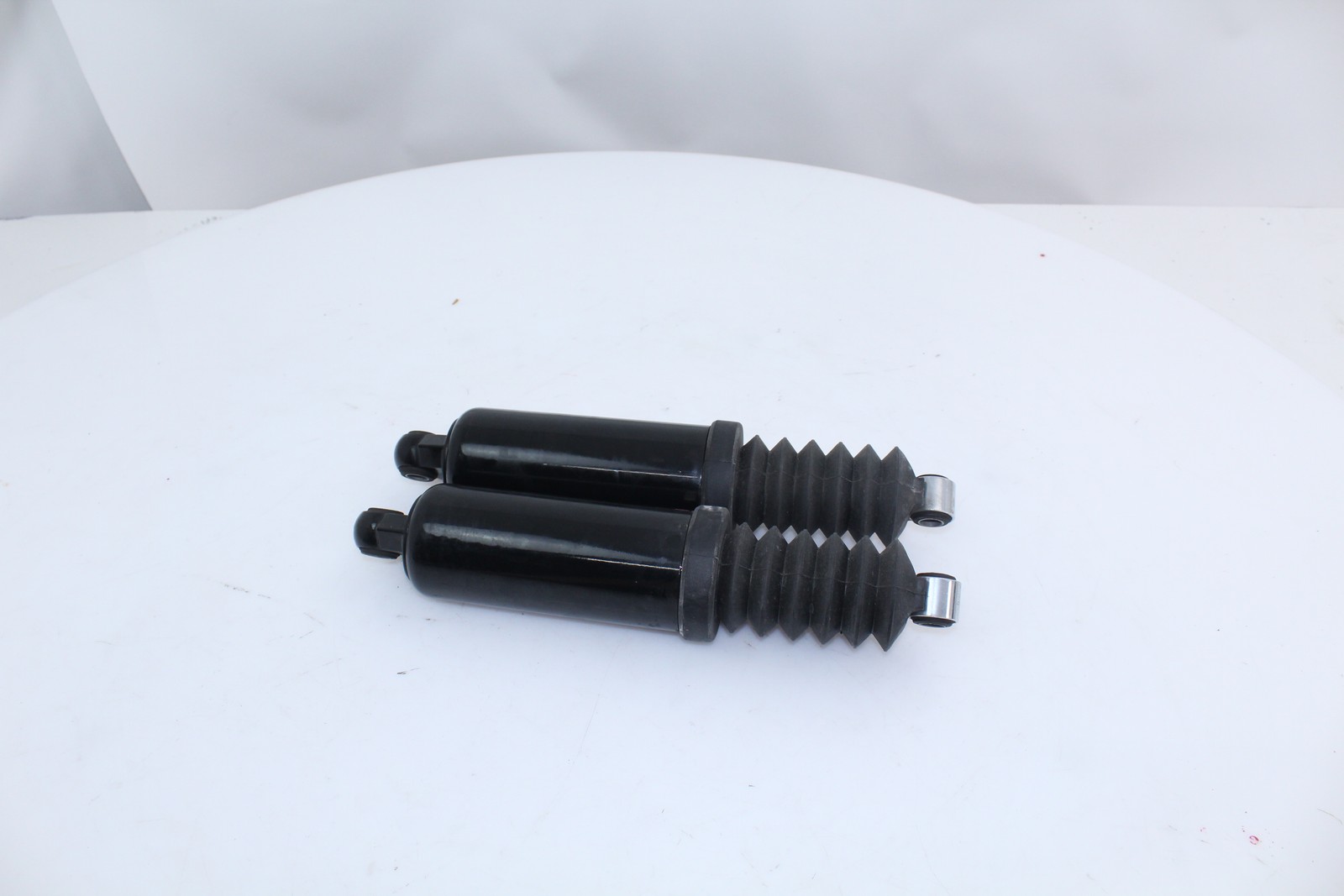 Harley FLHTCU Electra Glide Ultra Classic 2012-2016 Shock Low Profile Set OEM