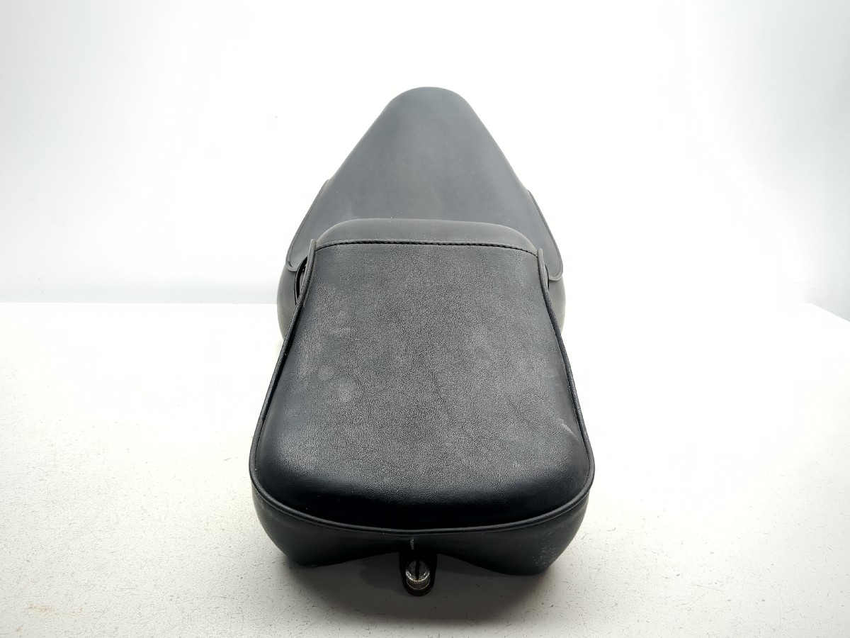 01-06 Harley Softail Standard FXSTI Full One Piece Driver Passenger Seat