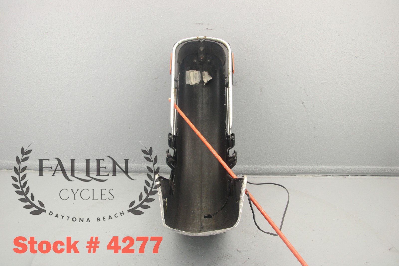2008 Harley Electra Glide Front Fender Assembly VIVID BLACK SILVER STRIPES #4277