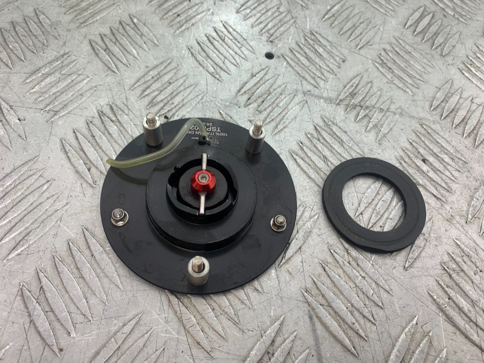 SUZUKI GSXR 1000 K5 K6 PETROL CAP YEAR 2005-06 (CMB1359)