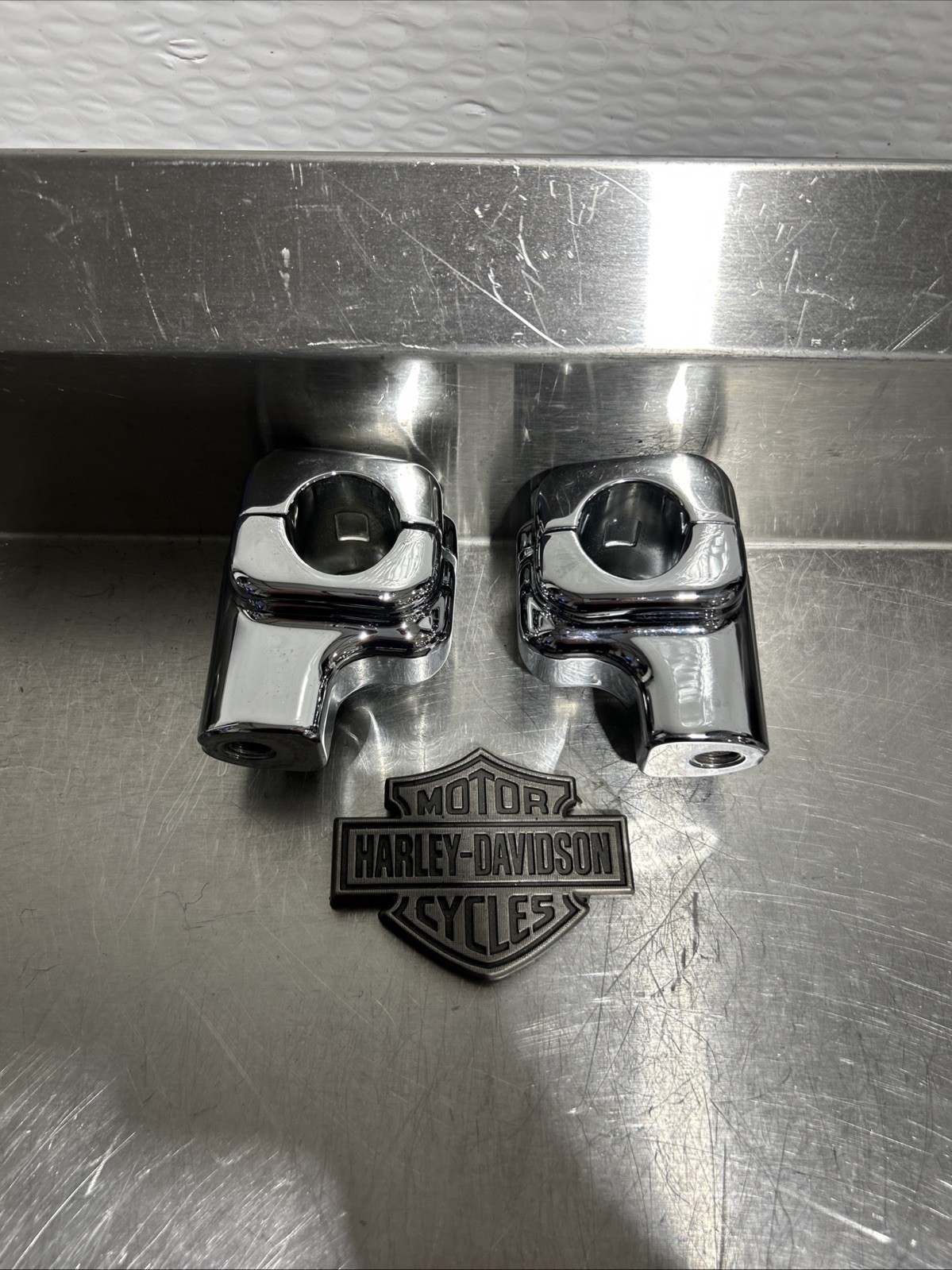 Harley Davidson 1.25″ Chrome Fatboy 114 Handlebar Risers 56888-07 2 5/8″ RISE #7