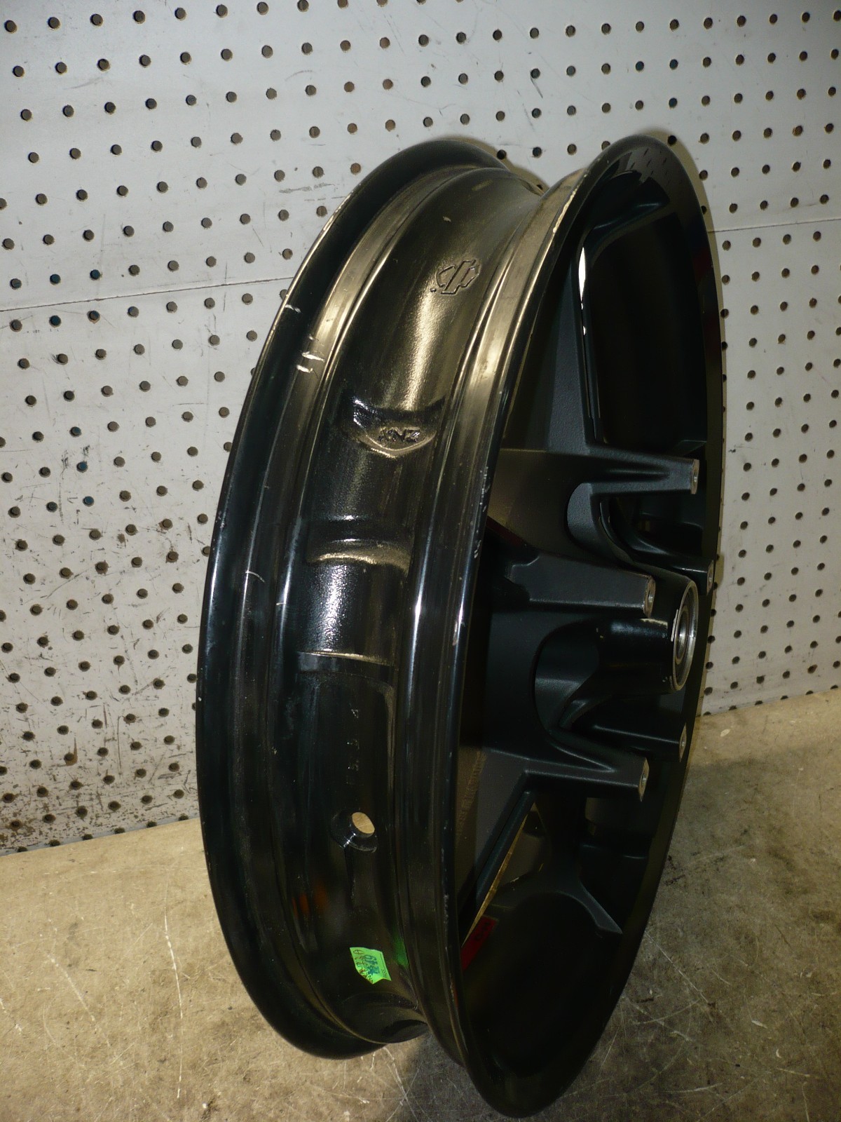 HD HARLEY 00 23 TOURING CVO TOMAHAWK FRONT WHEEL RIM 19X3.50 5 SPOKES