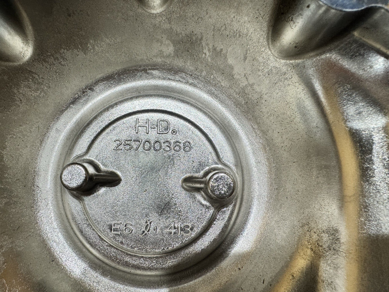 Genuine Harley-Davidson Milwaukee 8 Chrome Cam Cover OEM 25700368