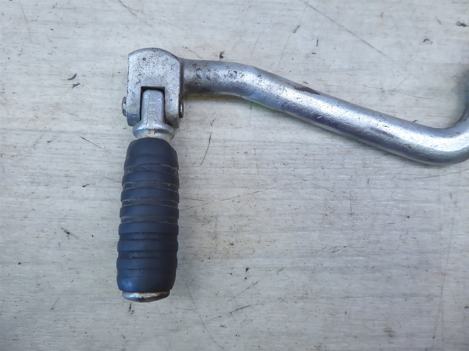 1979 Kawasaki KE100 G5 Enduro K21219) kick start stater lever kicker pedal