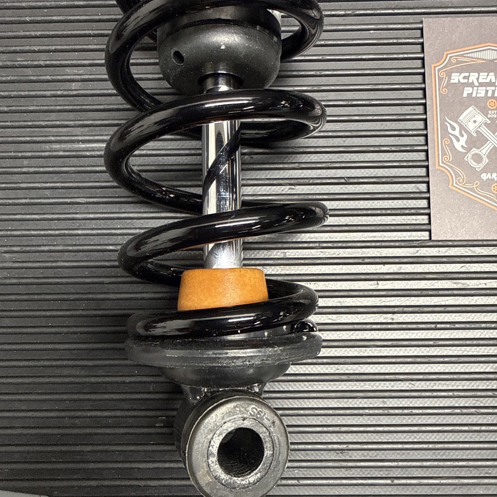 HARLEY DAVIDSON 25 ROAD GLIDE FLHX FLTRX 13 IN SHOCKS 54000377 54000376