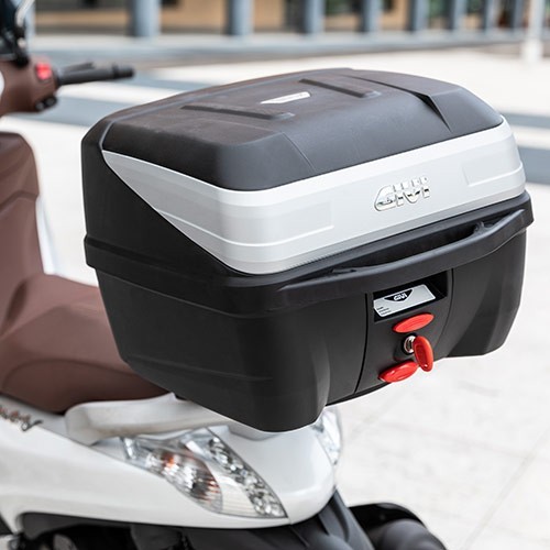 Givi B32N Bold Top Case Black/Silver 32 Liter / Monolock w/Universal Mount