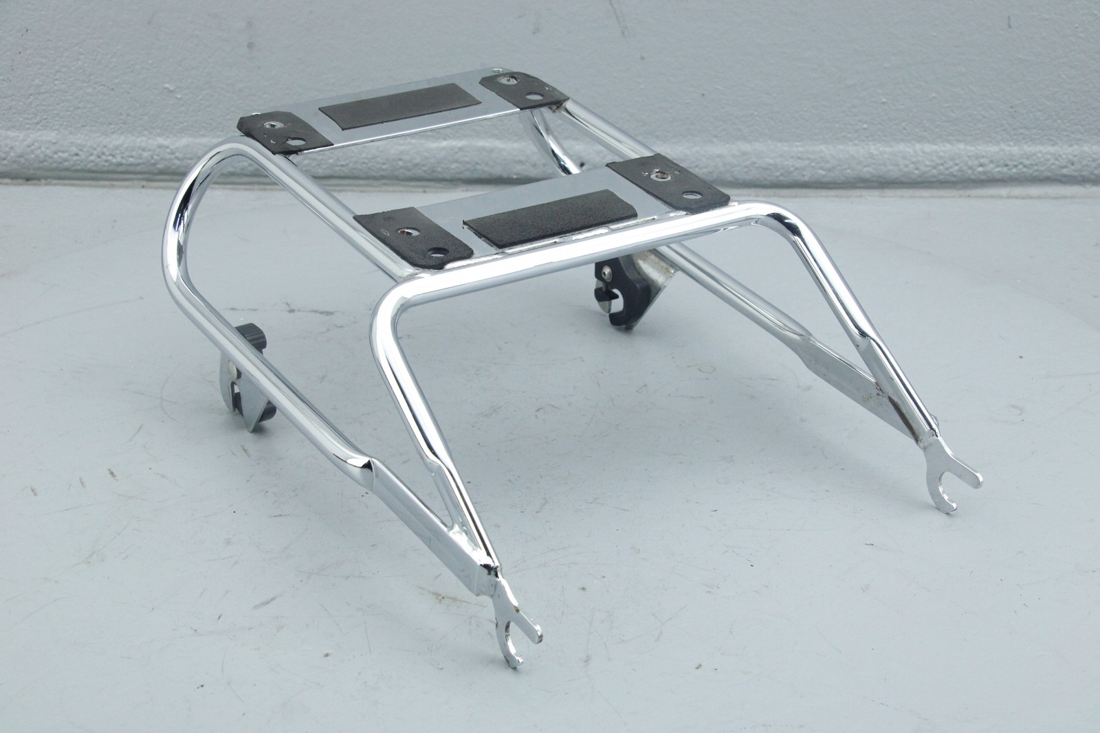 2006 Harley Road King Trunk Tour Pak Mount Bracket Kit DETACHABLE CHROME #4096