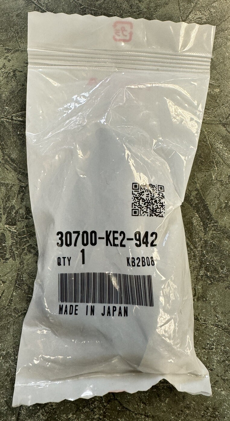Genuine OEM Honda Spark Plug Cap ATC 70 90 110 CT70 CT90 QA50 Z50R 30700-KE2-942