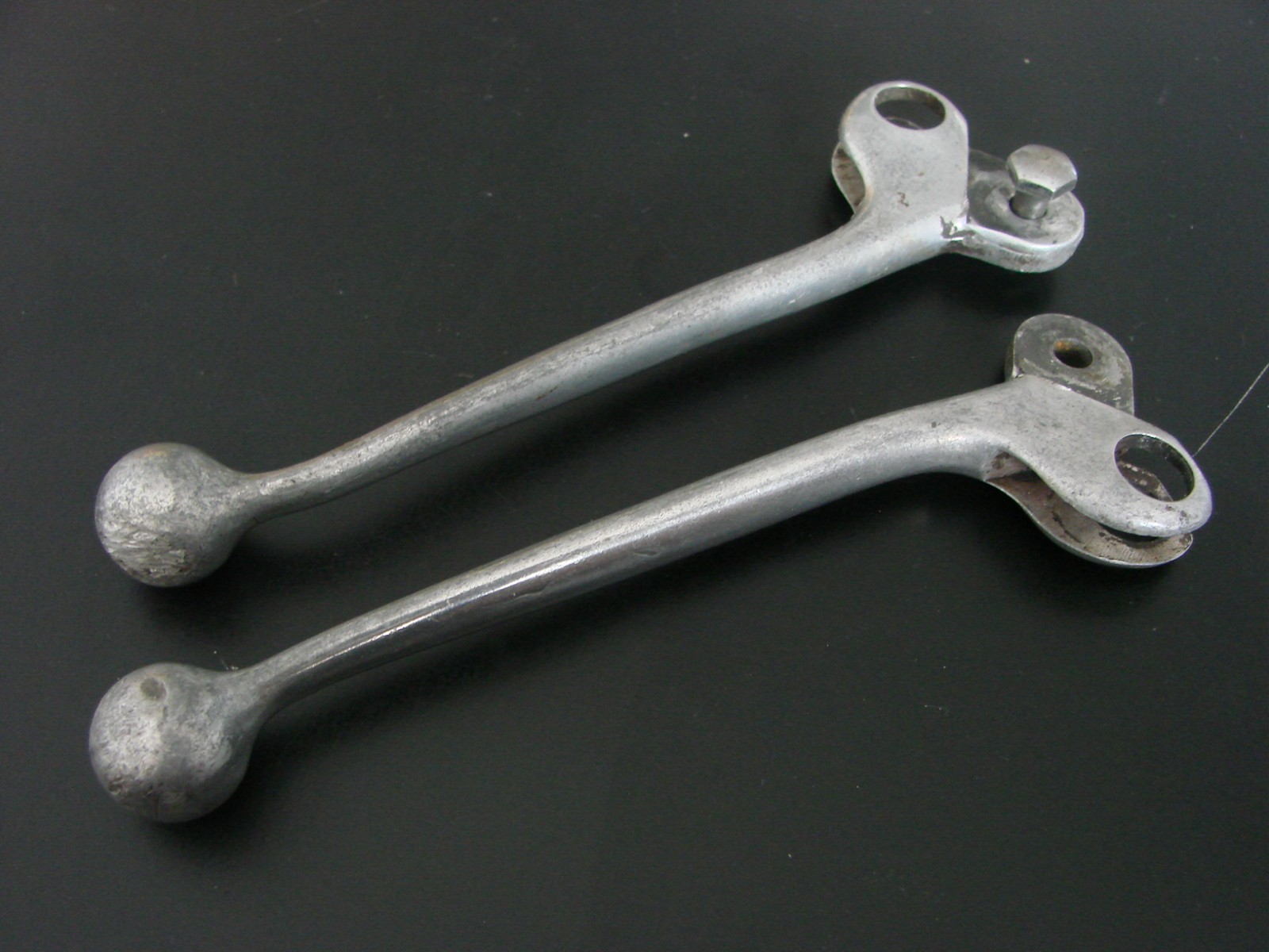 VINTAGE Aermacchi Harley-Davidson 250 sprint clutch/brake levers FOR PARTS