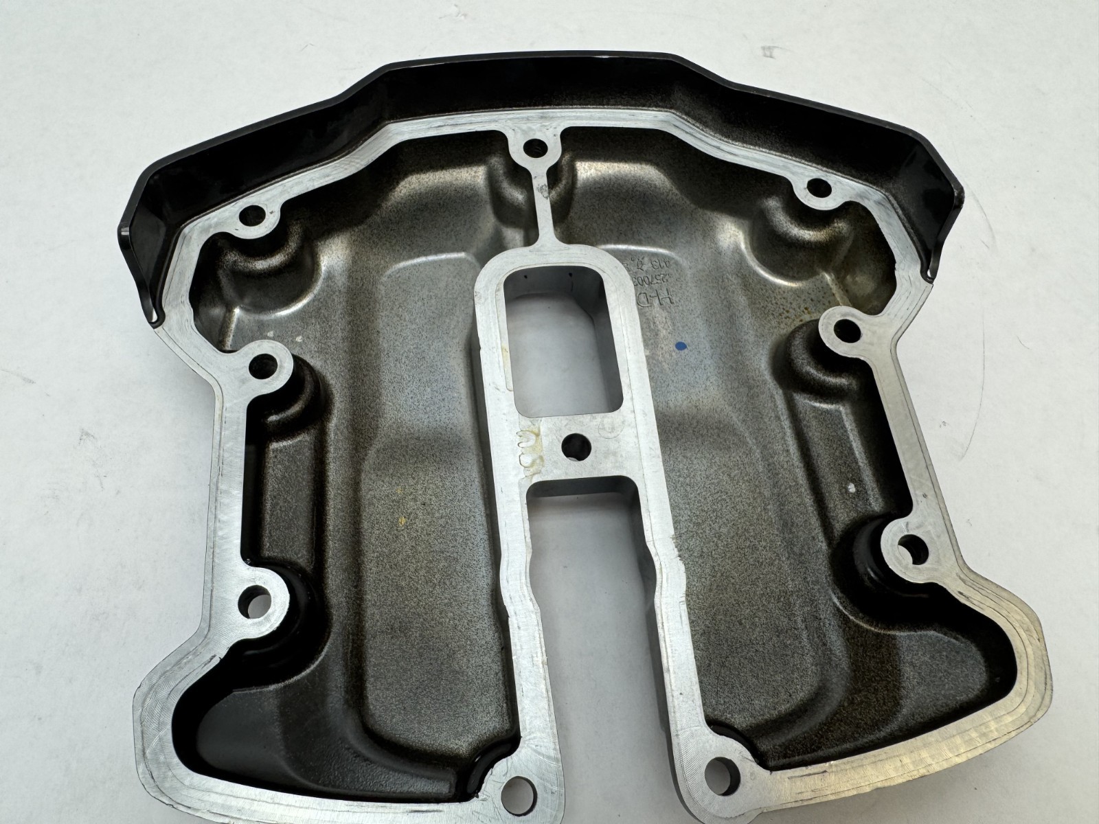 Harley Davidson M8 Models Gloss Black Top Rocker Box Cover 25700371 Used