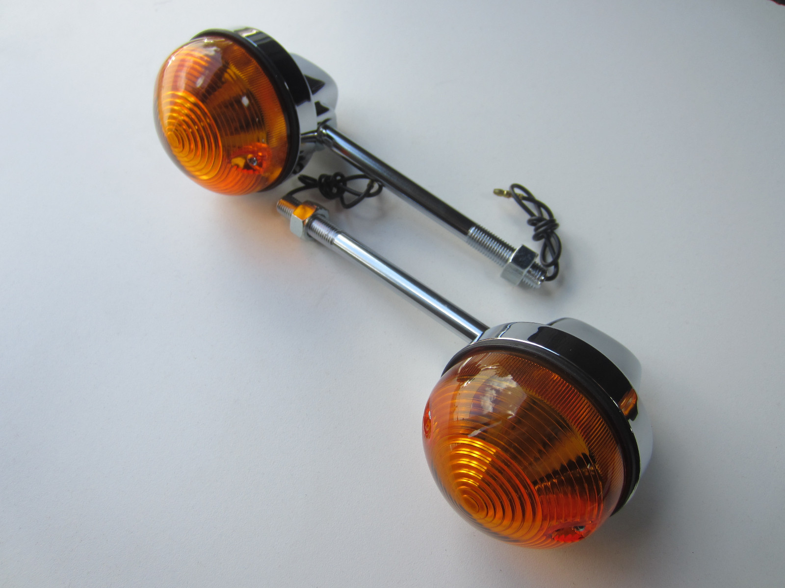 LUCAS TURN SIGNAL LONG FRONT SET 54057567 60-4104 56606 TRIUMPH BSA NORTON