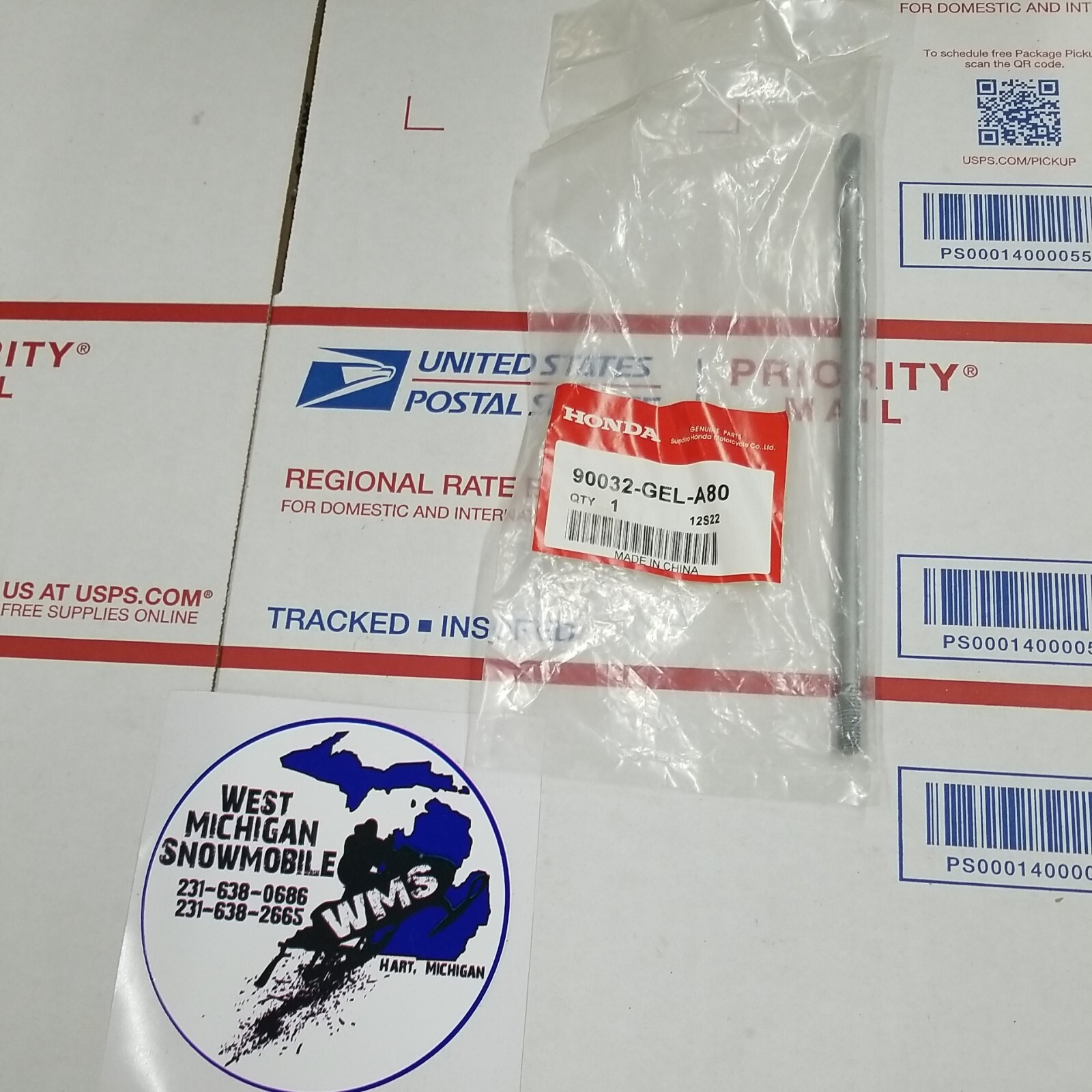 Honda Cylinder Stud Bolt B OEM 90032-GEL-A80 QTY 1